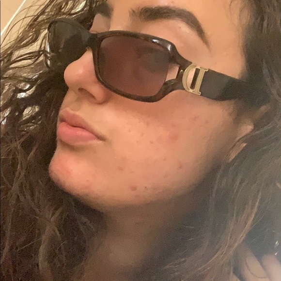 Christian Dior Stunnas - Picture 3 of 8